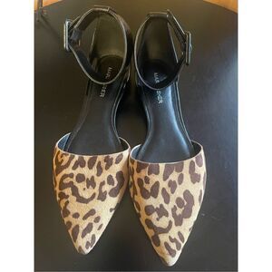 Marc Fisher Shoes (SZ 7)